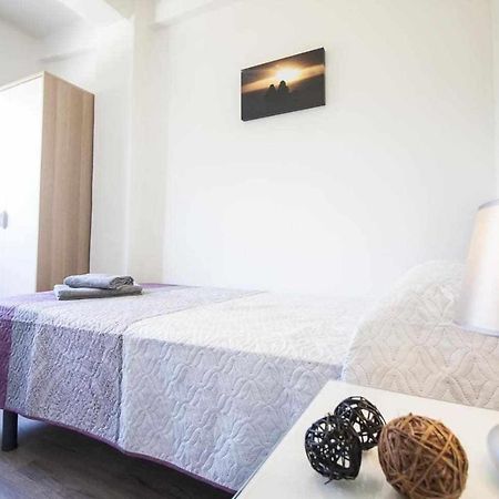 Casa Marina Malaga Apartment Exterior photo